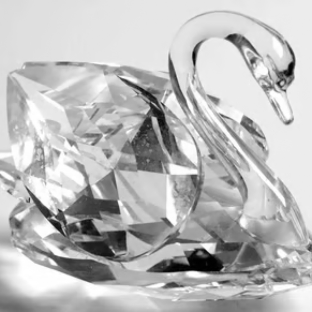 Swarovski Crystal Swan~Medium